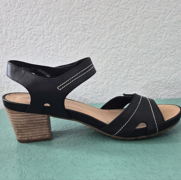 Clarks Unstructured Black Leather Comfort Sandals Block Heel Size 8 - Picture 7 of 12